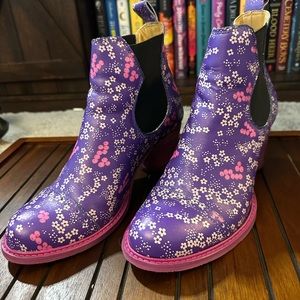 Fluevog East End: Odlum, purple floral, Women’s 8, EUC